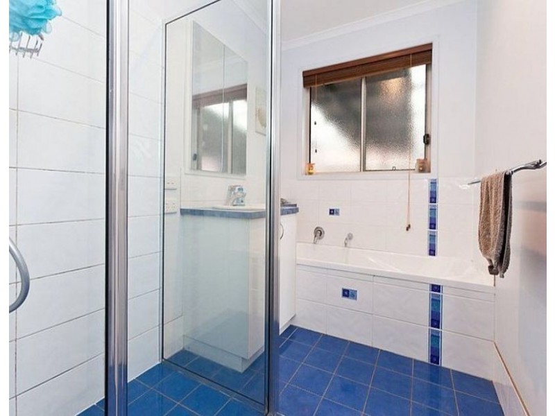 11 Samantha Tce, Wodonga VIC 3690