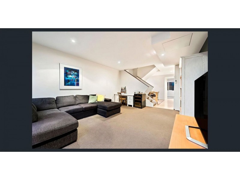 214/50 Dow St, Port Melbourne VIC 3207