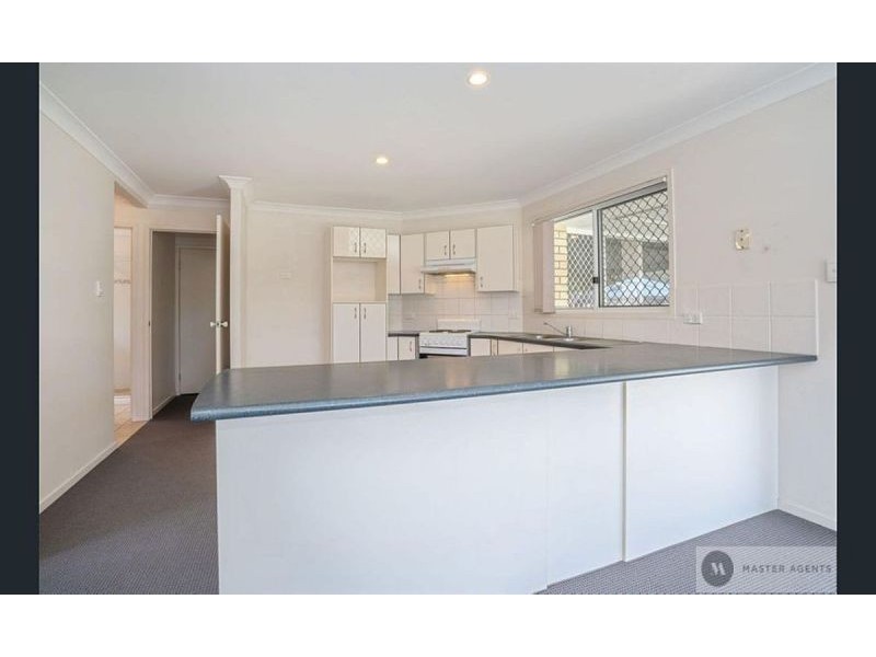 2 Lake Kurwongbah Ct, Logan Reserve QLD 4133