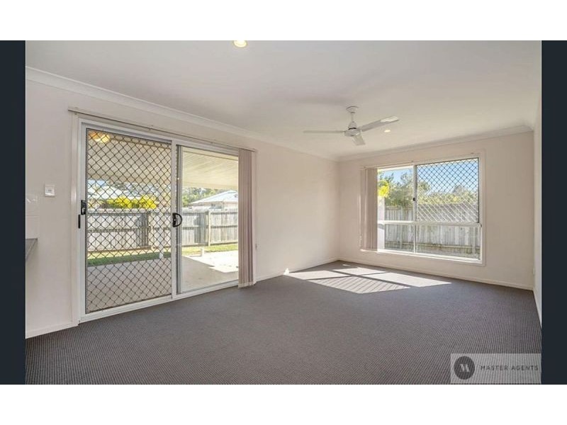 2 Lake Kurwongbah Ct, Logan Reserve QLD 4133