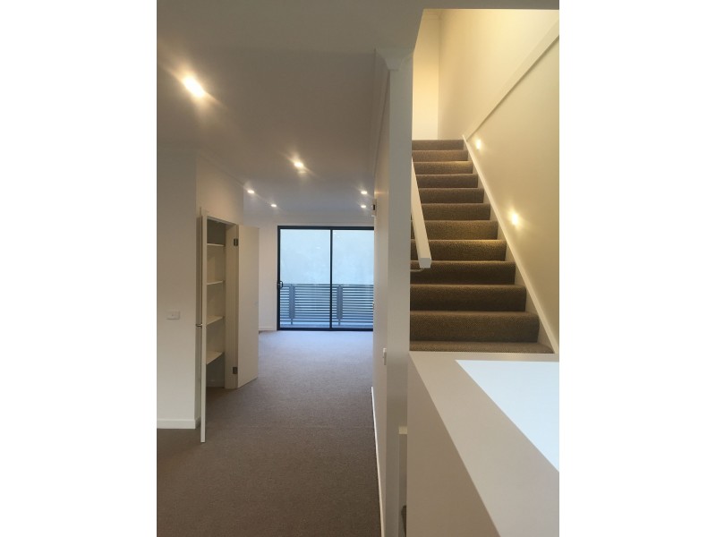 28 Hewitt Ave, Footscray VIC 3011