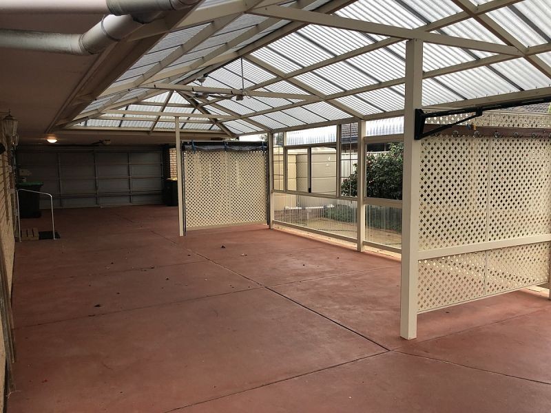 4 Lockeville Cl, Beldon WA 6027