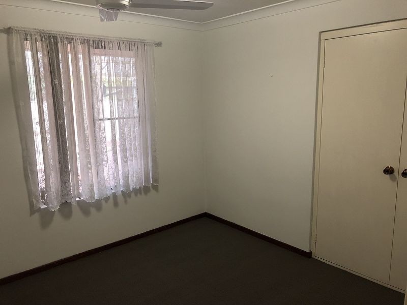 4 Lockeville Cl, Beldon WA 6027