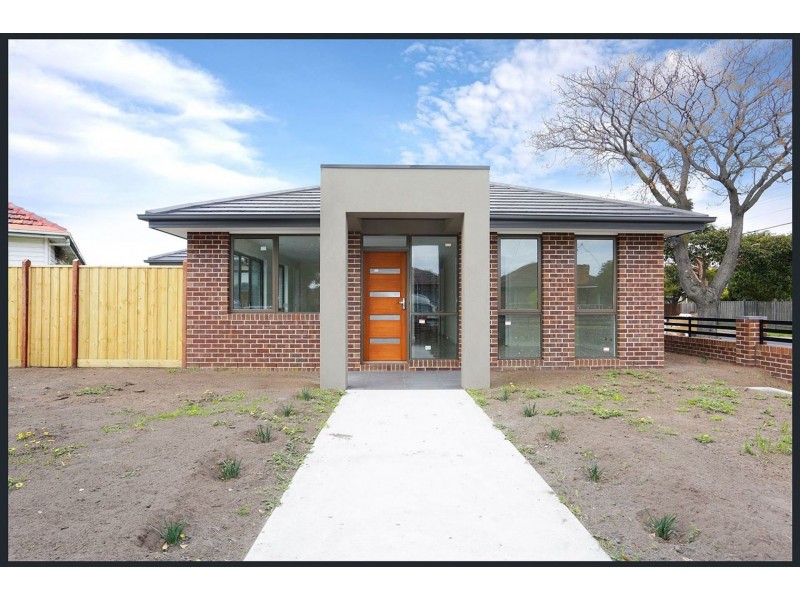 27 Clarevale St, Clayton South VIC 3169
