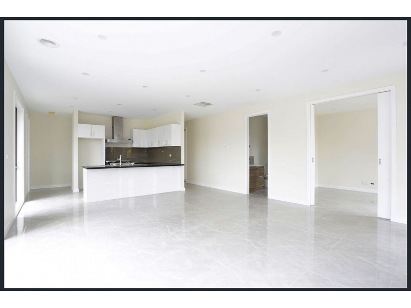 27 Clarevale St, Clayton South VIC 3169