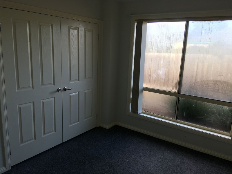 1/14 Campbell St, Epping VIC 3076