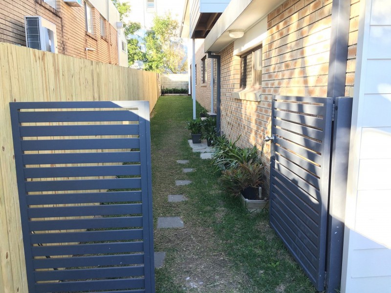 1/99 Dolphin Ave, Mermaid Beach QLD 4218
