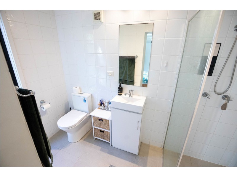 1/99 Dolphin Ave, Mermaid Beach QLD 4218