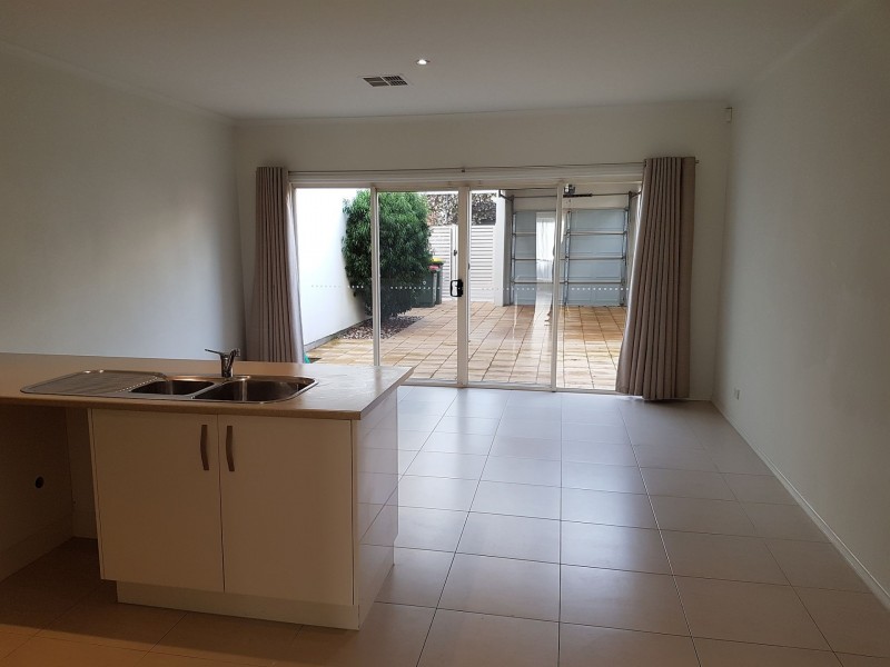 7 The Mall, Mawson Lakes SA 5095