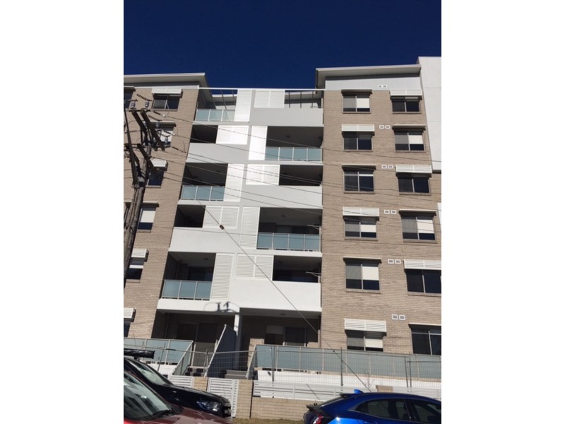 28 Chamberlain St, Campbelltown NSW 2560