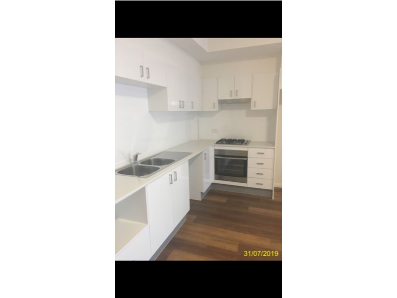 28 Chamberlain St, Campbelltown NSW 2560