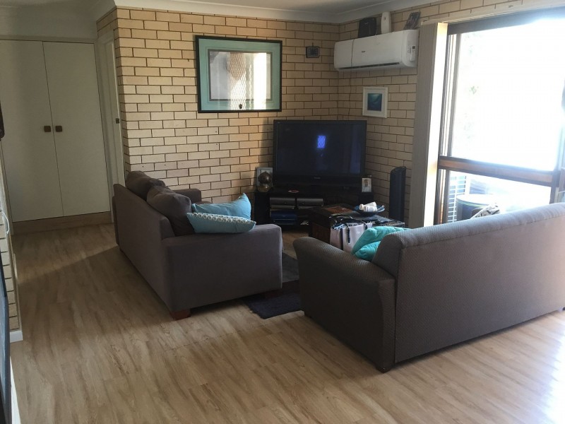 2/16 Akeringa Pl, Mooloolaba QLD 4557