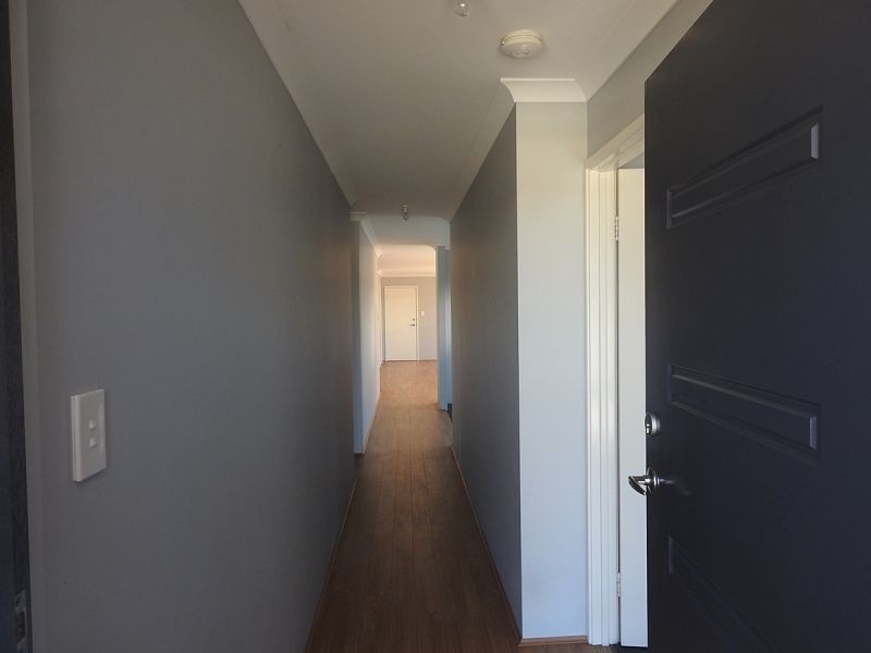 34 Yewers Dr, Champion Lakes WA 6111