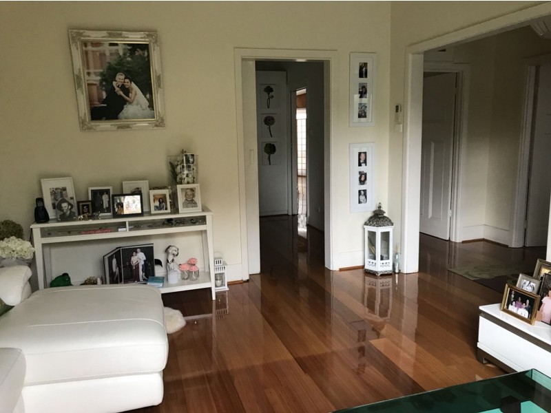 2 Mckittrick Rd, Bentleigh VIC 3204