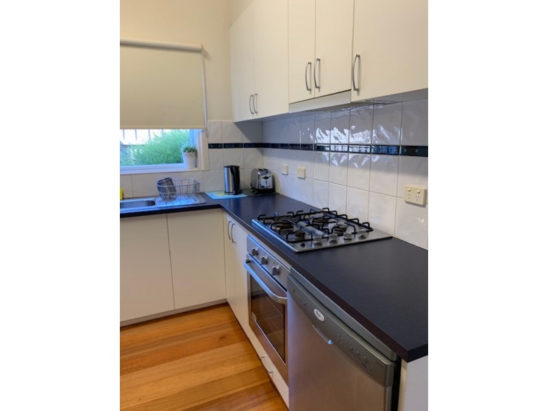 2 Mckittrick Rd, Bentleigh VIC 3204