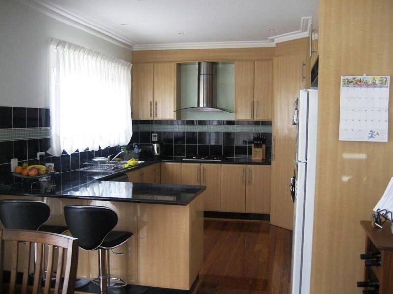 13 Corio, Glenroy VIC 3046