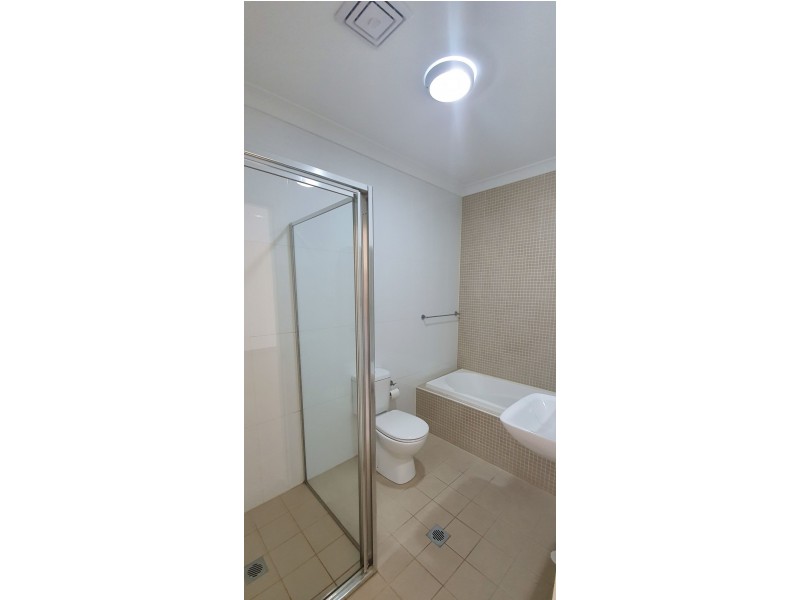 480-484 Woodville Rd, Guildford NSW 2161