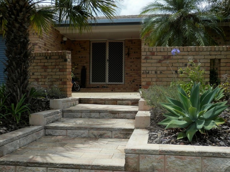 7 Coolamon Ct, Mooloolaba QLD 4557