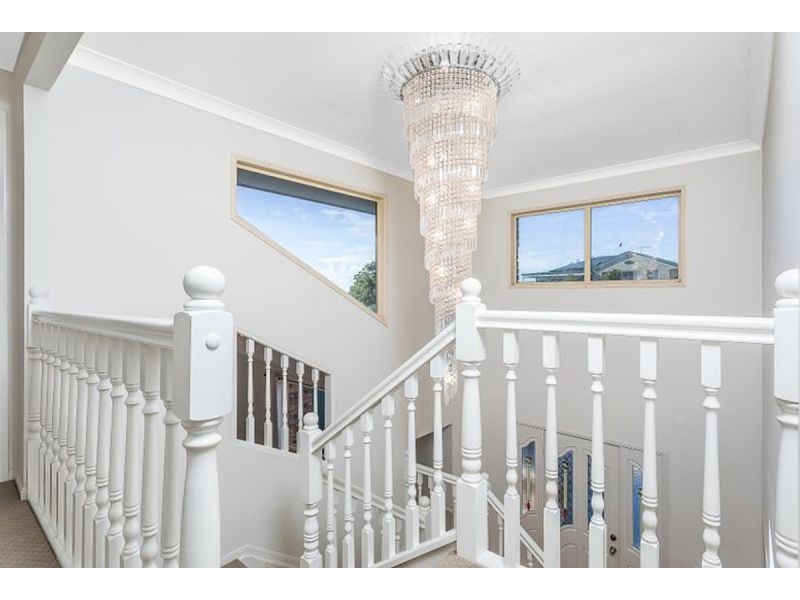 42 Melaleuca Cres, Rothwell QLD 4022