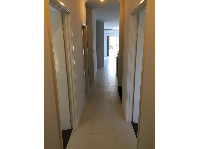 10 Lutea Lane, Jindalee WA 6036