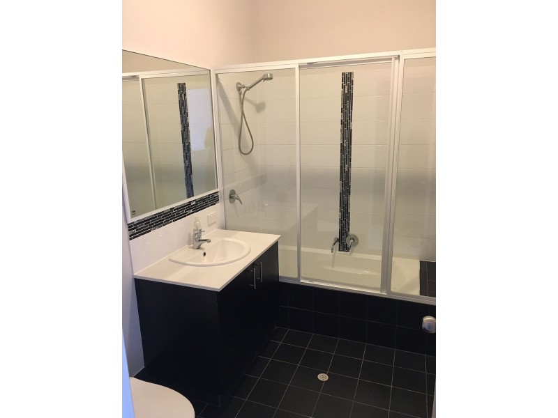 10 Lutea Lane, Jindalee WA 6036