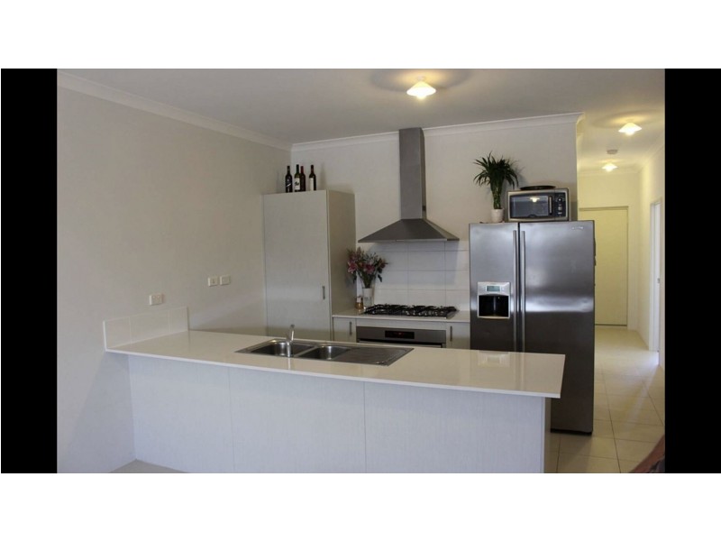 10 Lutea Lane, Jindalee WA 6036