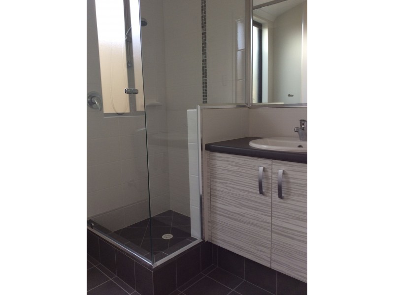 53B Paris Rd, Australind WA 6233