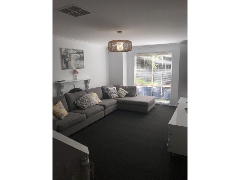 2 Bowness Ct, Kellyville NSW 2155