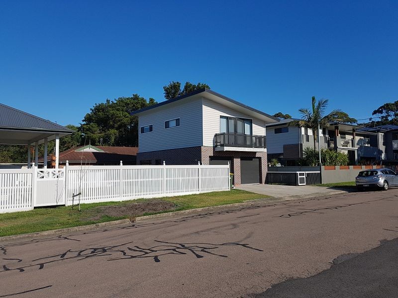 61 Belmore St, Adamstown NSW 2289