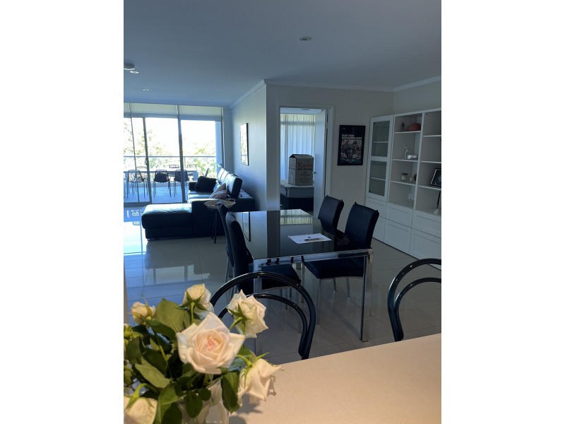 18/138 Mounts Bay Rd, Perth WA 6000