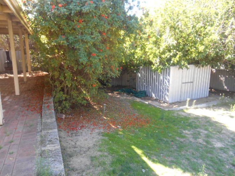 3 Fairlawn Gdns, Heathridge WA 6027