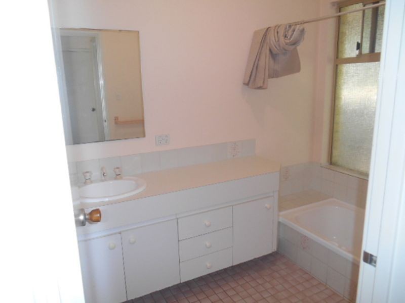 3 Fairlawn Gdns, Heathridge WA 6027