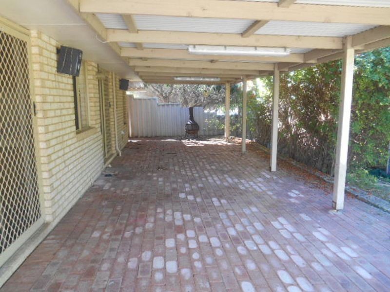 3 Fairlawn Gdns, Heathridge WA 6027