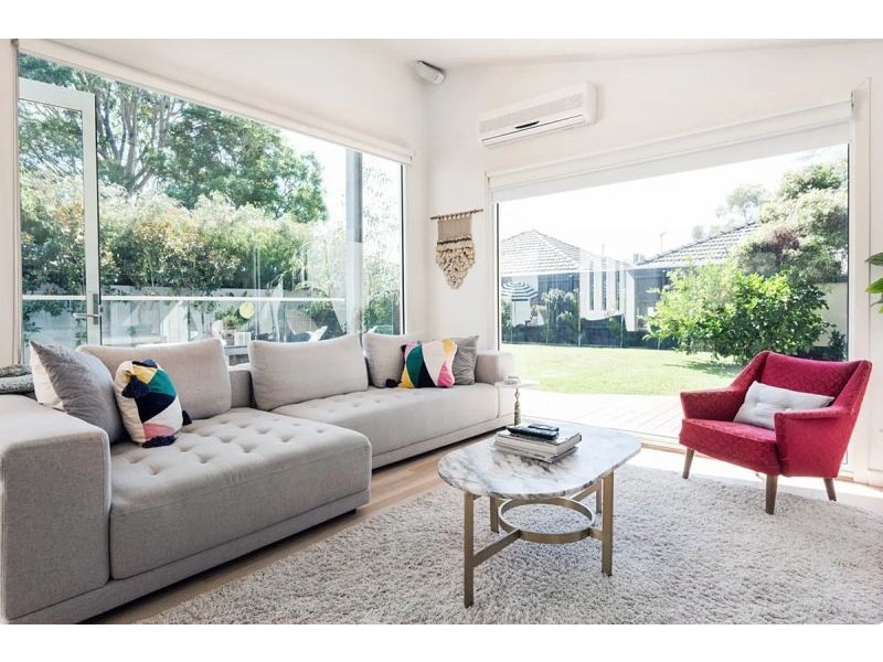 8 Swyer St, Hampton VIC 3188