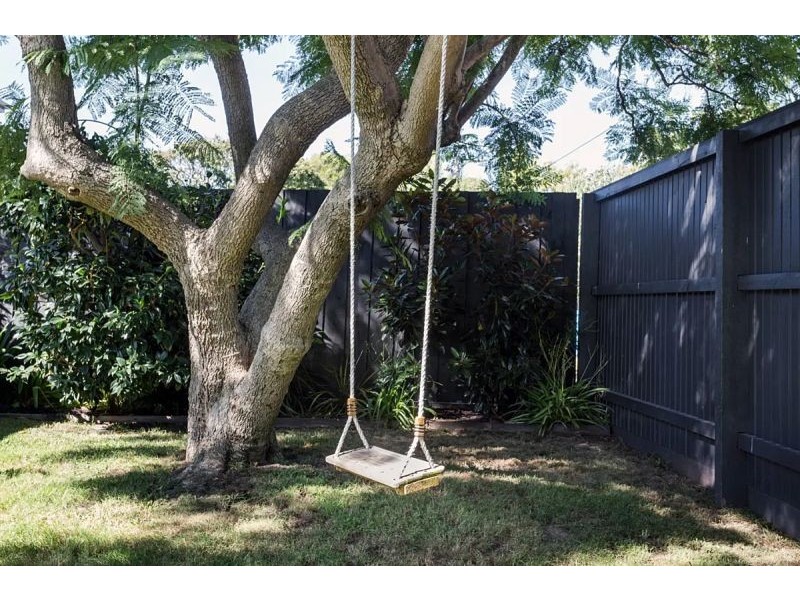 8 Swyer St, Hampton VIC 3188