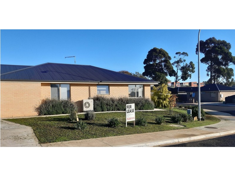 2/30 Dana Dr, Devonport TAS 7310