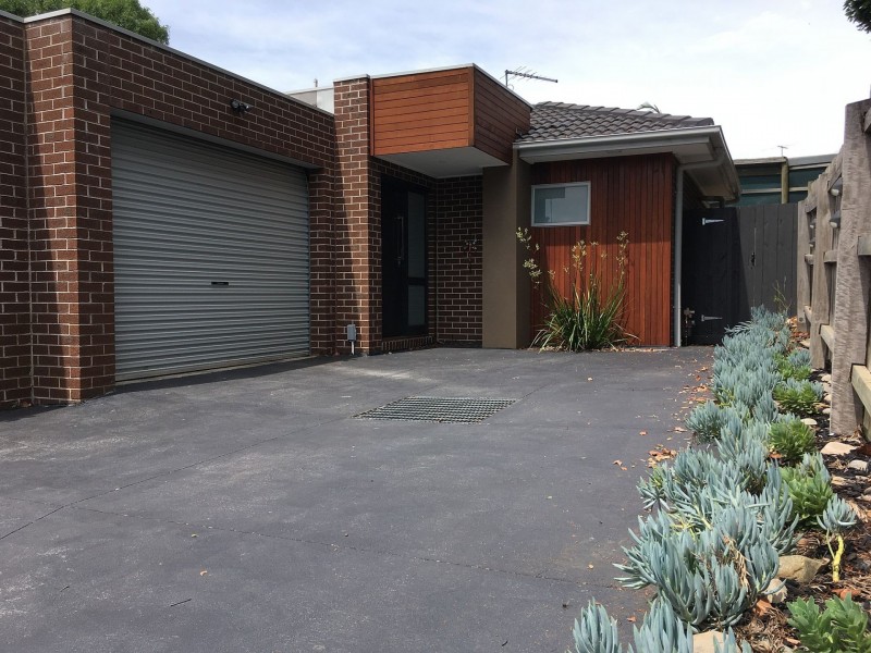 3/14 Mcewan Rd, Heidelberg Heights VIC 3081