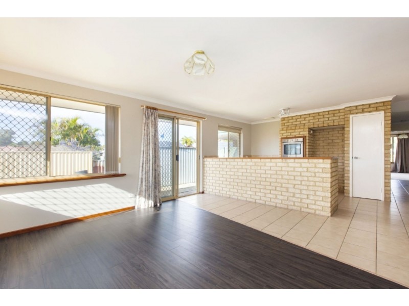 26a Comstock, Woodvale WA 6026