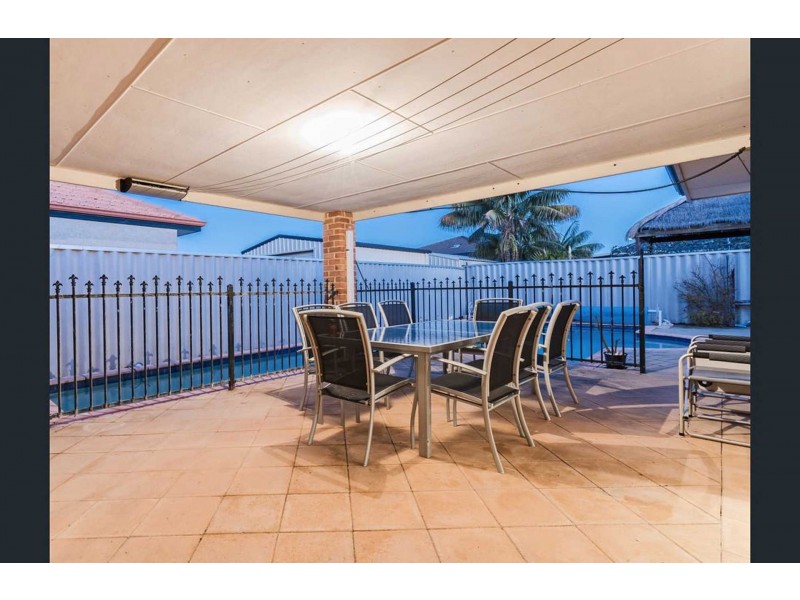62 Morfontaine Pde, Port Kennedy WA 6172