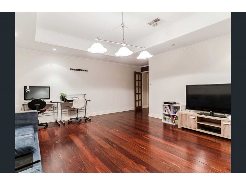 62 Morfontaine Pde, Port Kennedy WA 6172