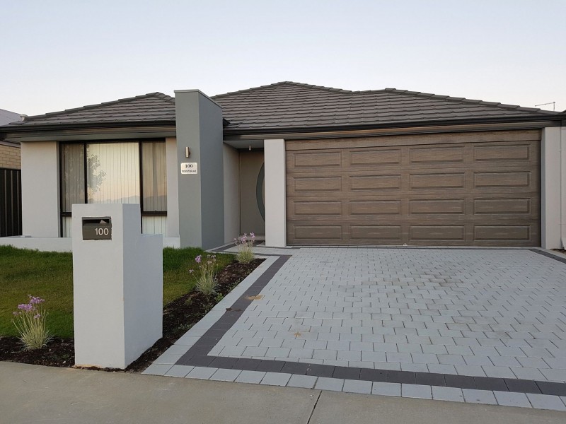 100 Rossiter Ave, Piara Waters WA 6112