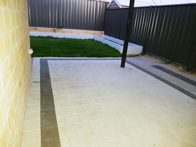 100 Rossiter Ave, Piara Waters WA 6112