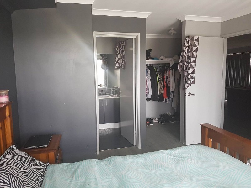 83 Cinnabar Dr, Eglinton WA 6034