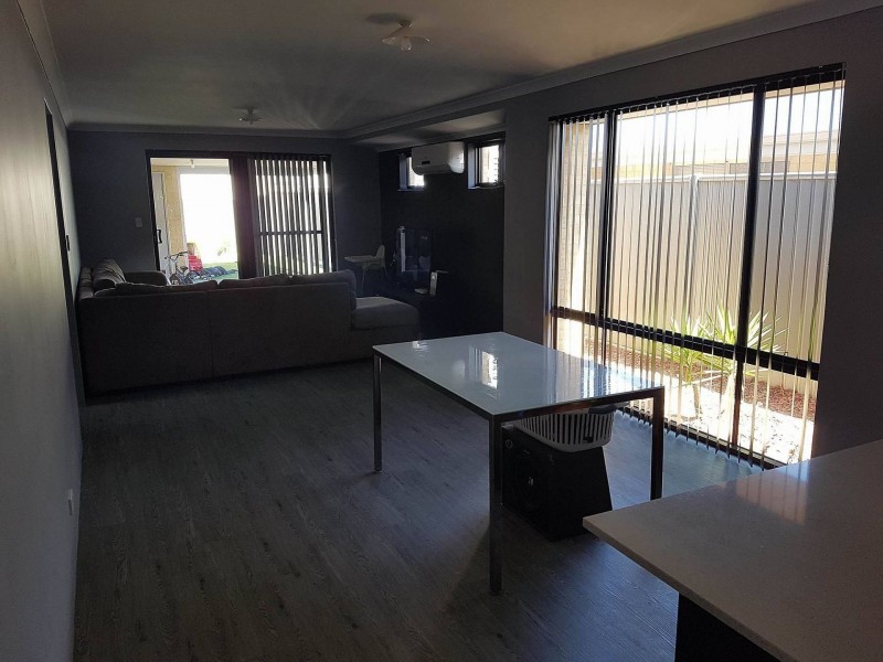 83 Cinnabar Dr, Eglinton WA 6034