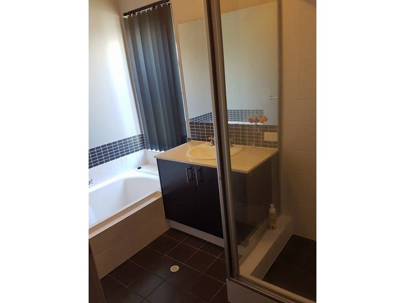 83 Cinnabar Dr, Eglinton WA 6034