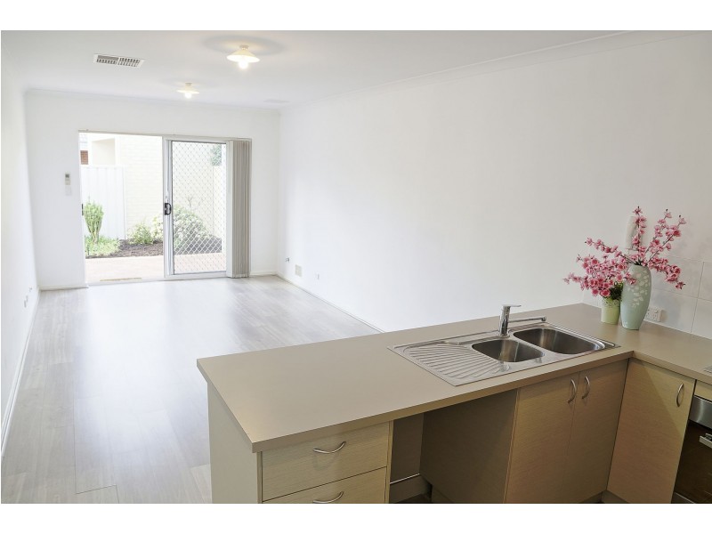 Unit 72/45 Elvire St, Viveash WA 6056