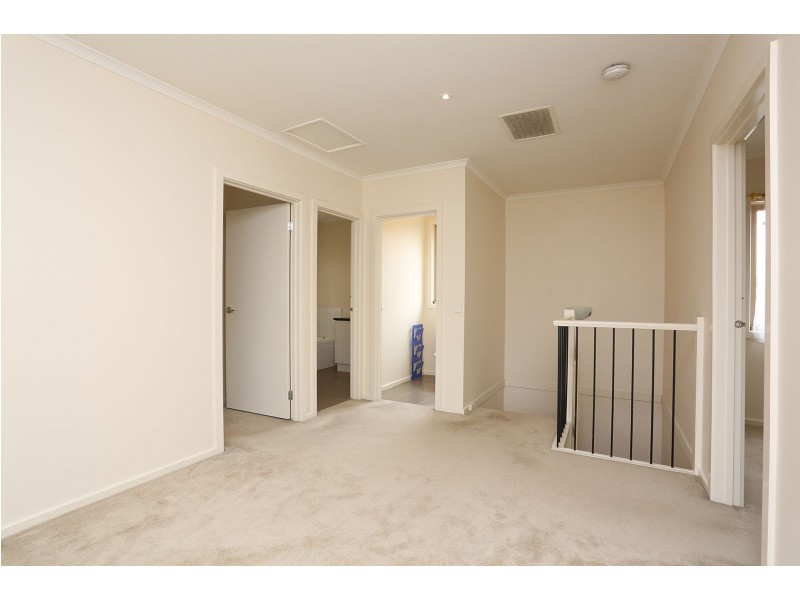 87 Ferntree Gully Rd, Mount Waverley VIC 3149