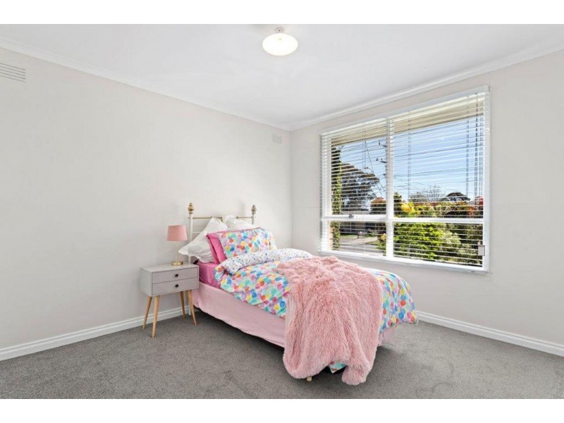 12 Mcmahons Rd, Ferntree Gully VIC 3156