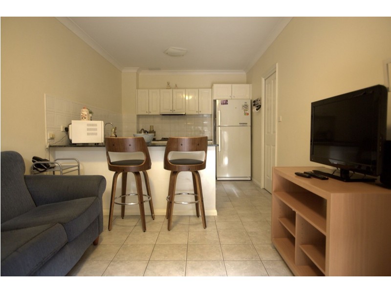 7 Charlton Dr, Liberty Grove NSW 2138