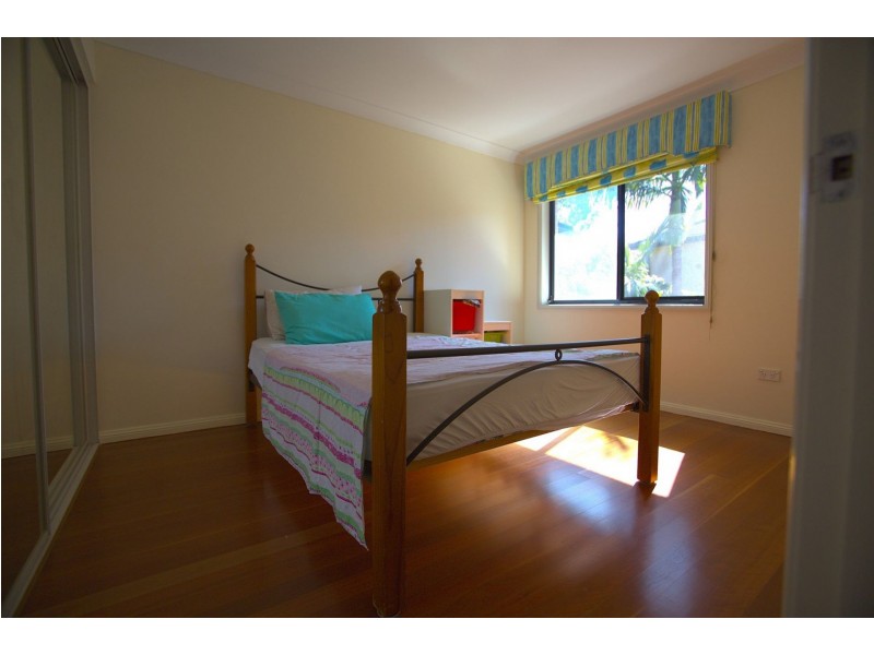 7 Charlton Dr, Liberty Grove NSW 2138